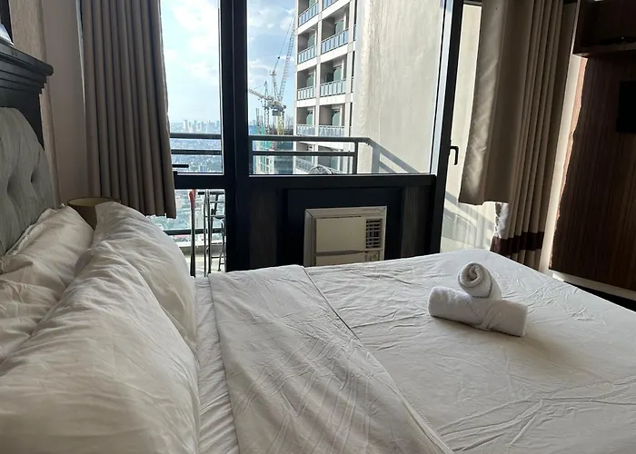 Gramercy Residences 46th Floor 1 Bedroom Sunset View Apartment