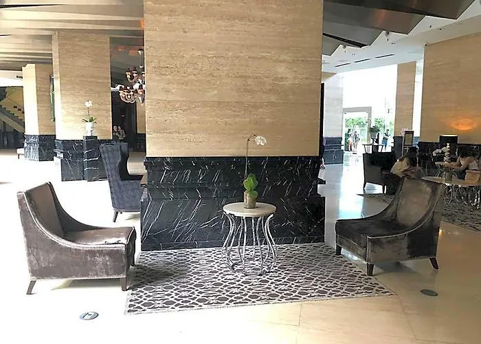Apartment Gramercy Residences 46th Floor 1 Bedroom Sunset View *